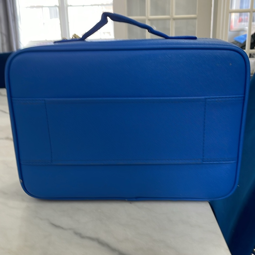 Makeup Case - Picture 3 of 16